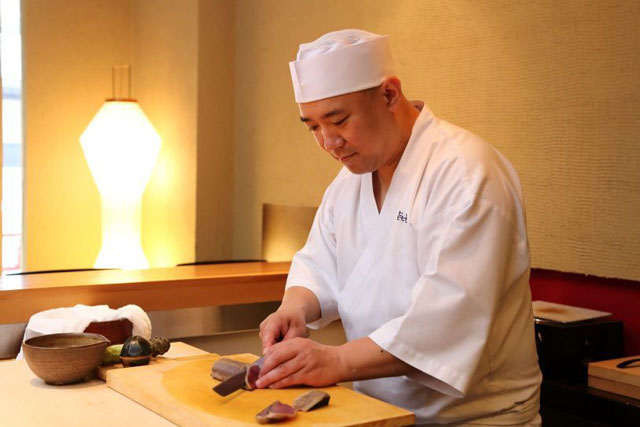 Nhà hàng của Koji Kimura chỉ phục vụ loại sushi đặc biệt này nhà hàng của Koji Kimura