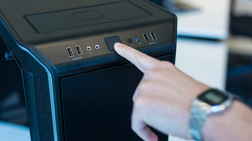 Cài đặt ổ cứng máy tính