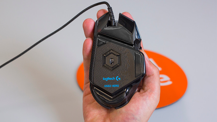 Review chuột Logitech G502 HERO