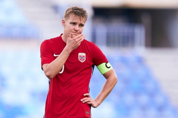 Tiền vệ tấn công – Martin Odegaard (Na Uy)