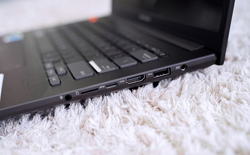 Cổng kết nối trên asus vivobook 14x